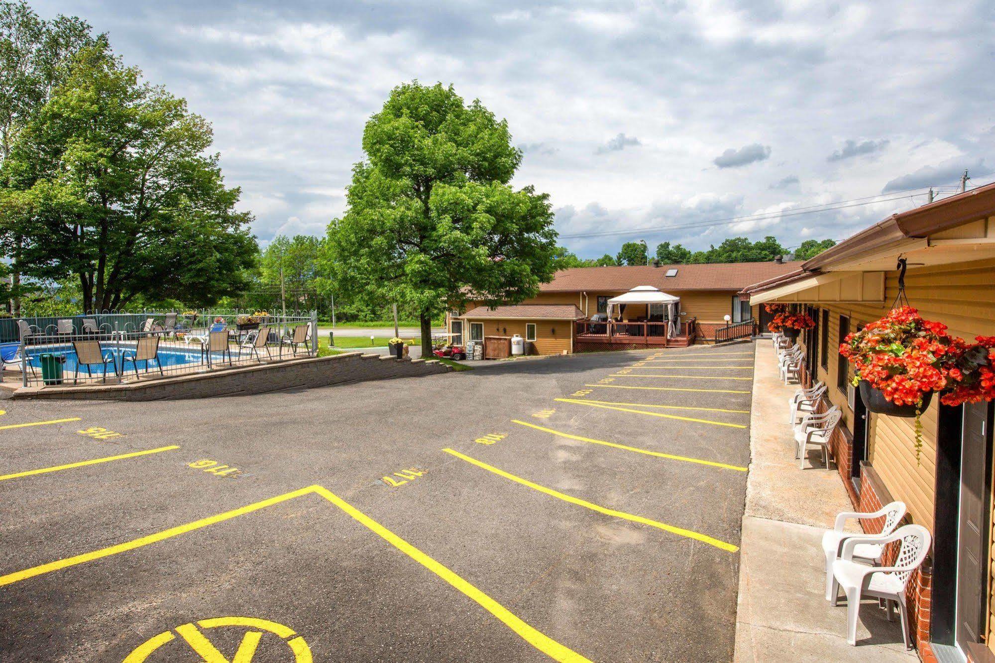 Motel Et Camping Etchemin Lévis Exteriör bild